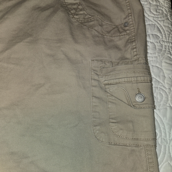 Just My Size JMS Women's Tan Knee Length Shorts 26W Plus Size Pockets #262 - Picture 3 of 9